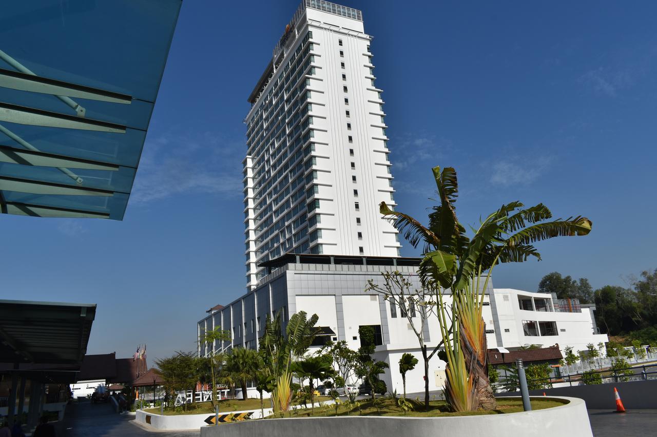 Tenera Hotel Bangi Zewnętrze zdjęcie The hotel in 2015